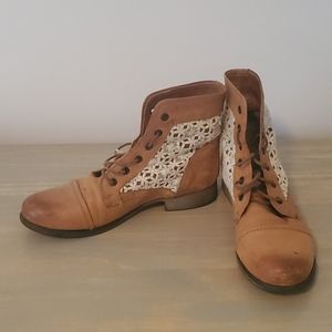 Steve Madden Boots 8